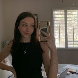 Meet your Posher, Noelle